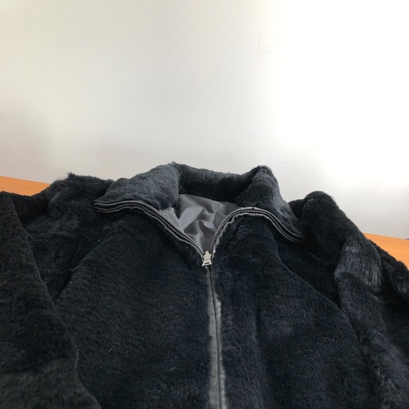 Andrew Marc NY Black Sheared Rabbit Jacket/Final Price - Picture 9 of 15